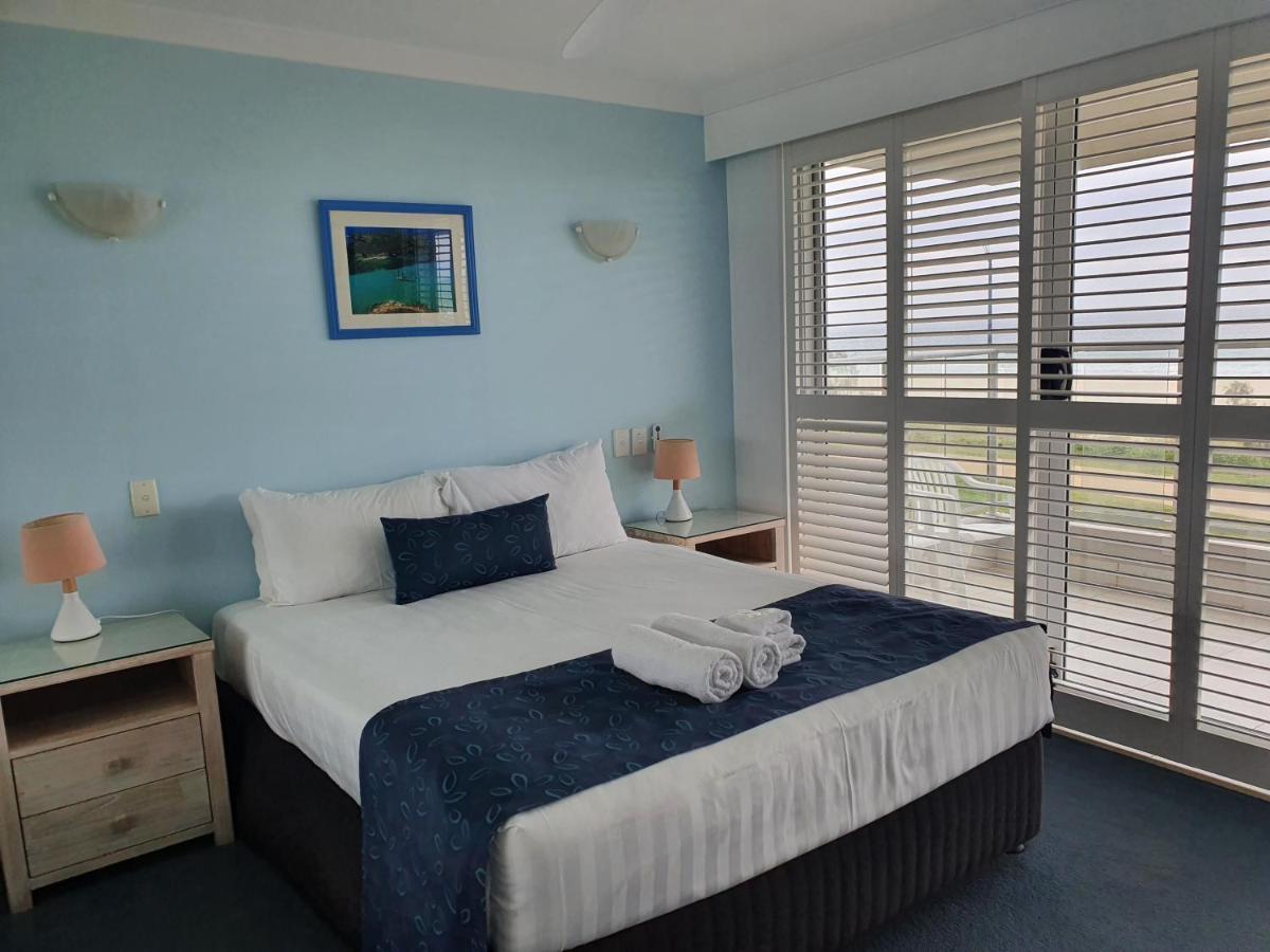 Pacific Surf Absolute Beachfront Apartments Gold Coast Kültér fotó