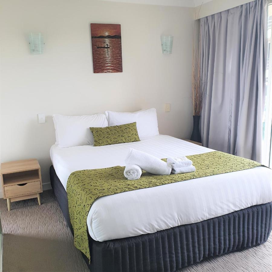 Pacific Surf Absolute Beachfront Apartments Gold Coast Kültér fotó