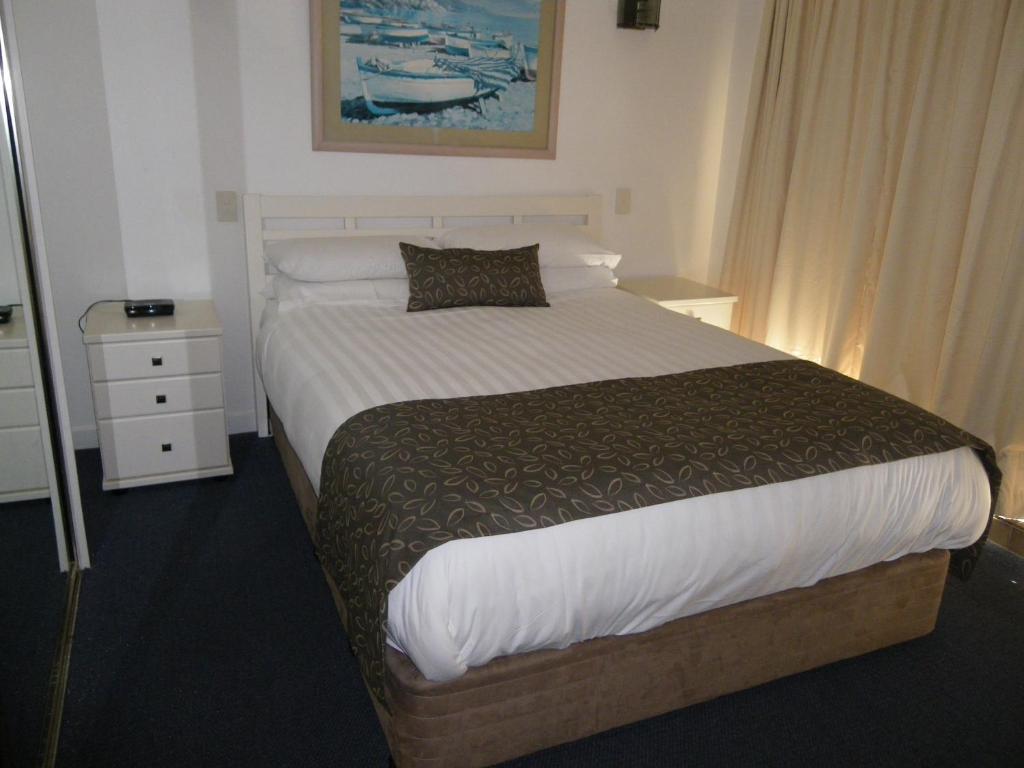 Pacific Surf Absolute Beachfront Apartments Gold Coast Szoba fotó
