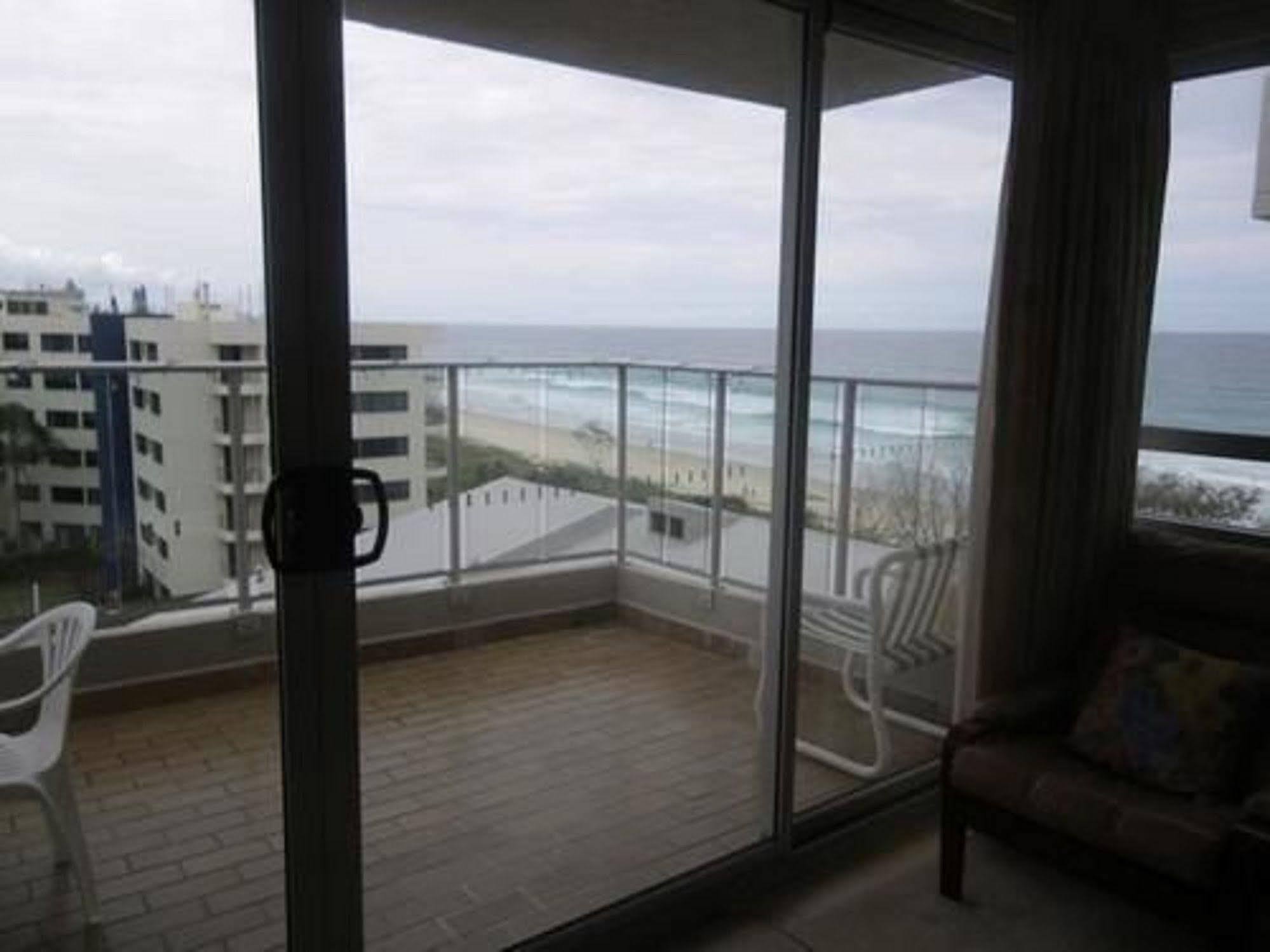 Pacific Surf Absolute Beachfront Apartments Gold Coast Kültér fotó