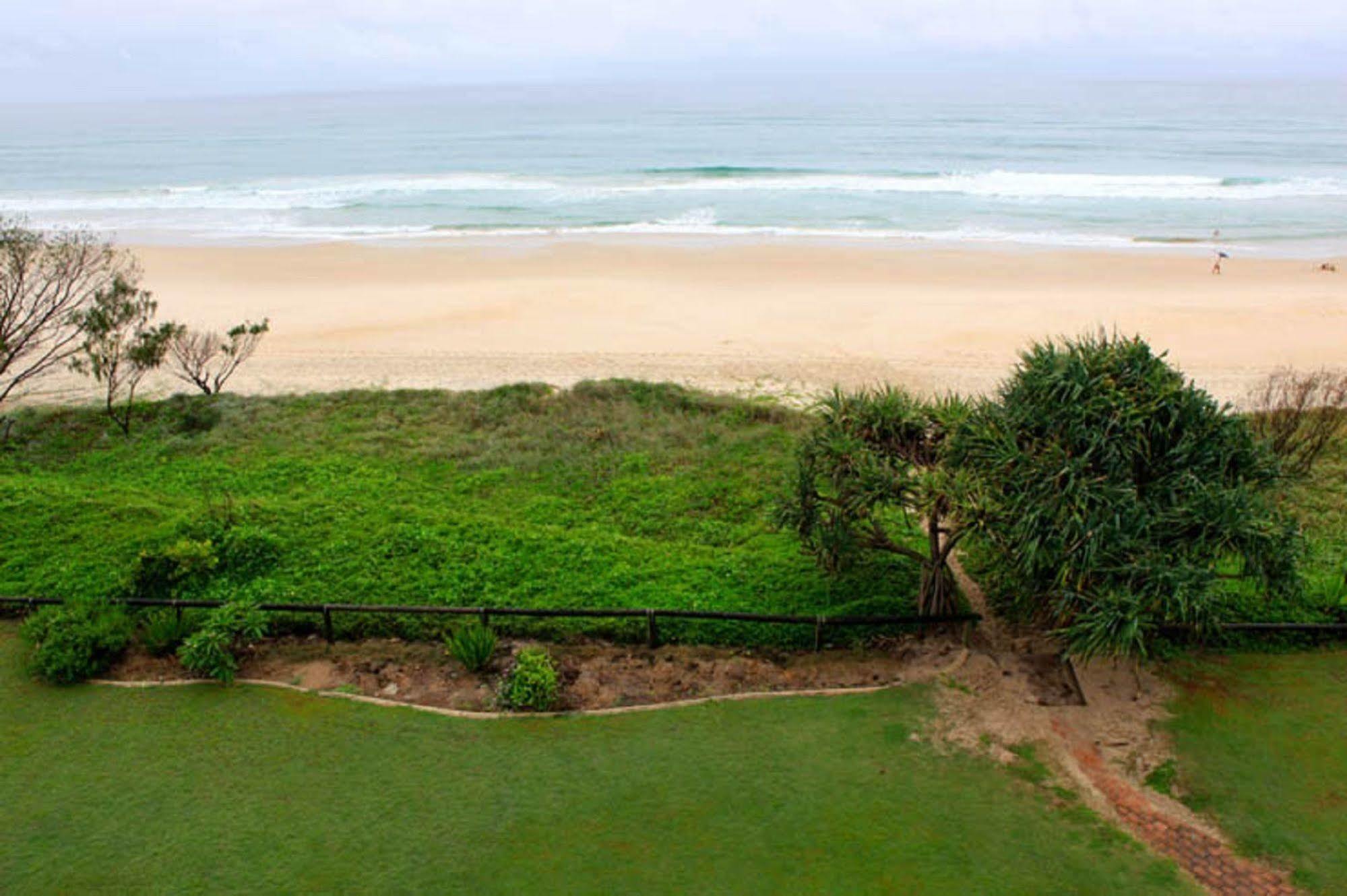 Pacific Surf Absolute Beachfront Apartments Gold Coast Kültér fotó